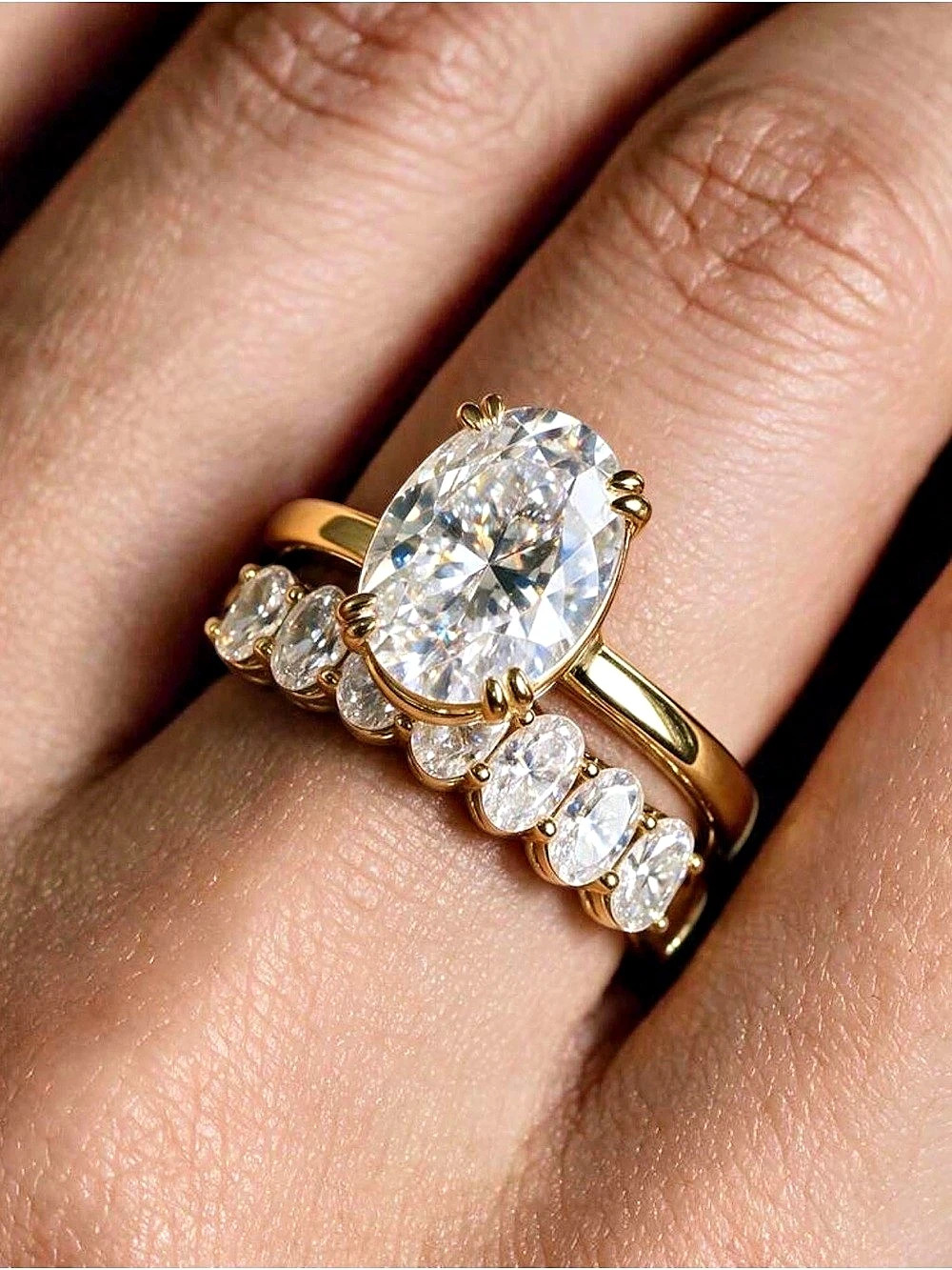 Oval Stone crafted in 925 silver with a 14K gold